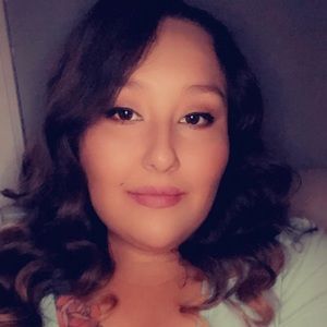 Meet your Posher, Alexia